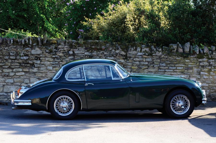  Jaguar XK150 S 3.8 Fixed Head Coupe 1960 года  (фото 8 из 12)
